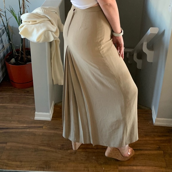 Vintage Maxi Skirt - Picture 13 of 16